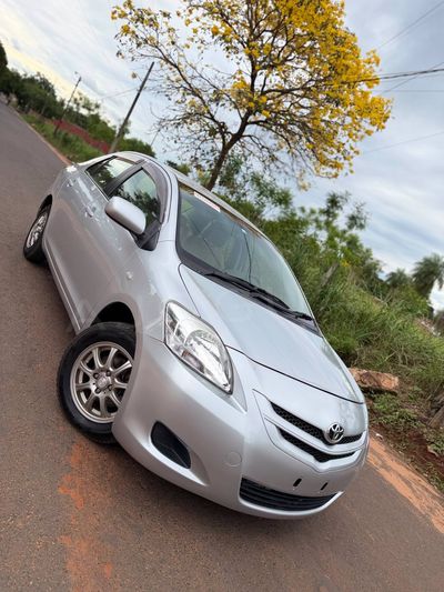 Toyota Belta miniatura 5