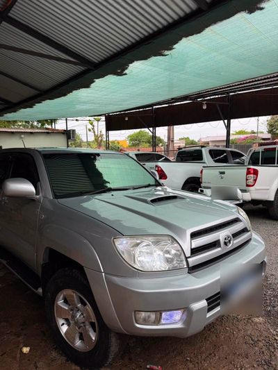 Toyota Hilux Surf miniatura 8