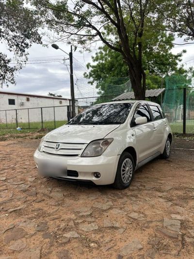Toyota Ist 2003