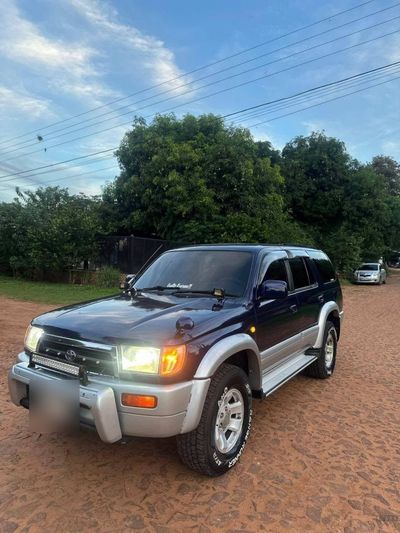 Toyota Hilux miniatura 2