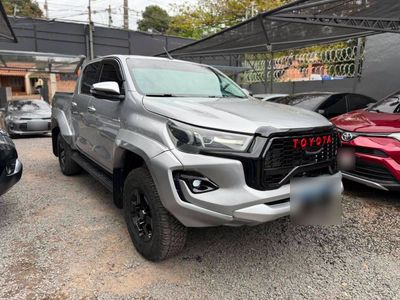 Toyota Hilux miniatura 3