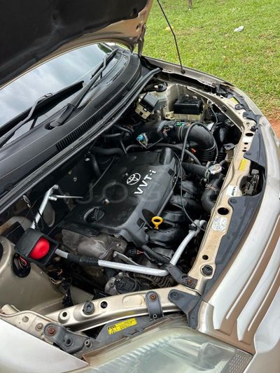 Toyota Ist miniatura 9