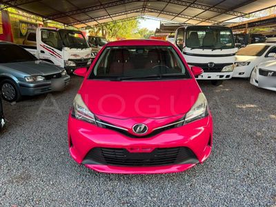 Toyota Vitz miniatura 3