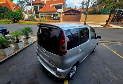 Toyota FunCargo miniatura 11