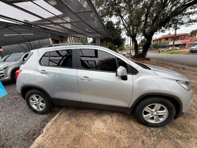Chevrolet Tracker miniatura 2