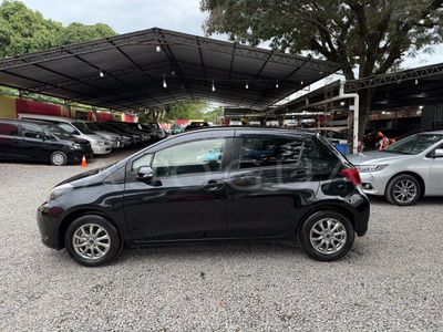 Toyota Vitz miniatura 7