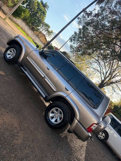 Nissan Patrol miniatura 7