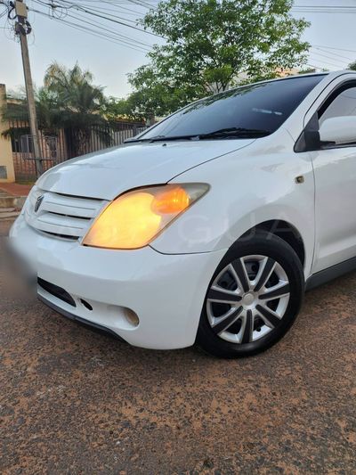 Toyota Ist thumbnail 1