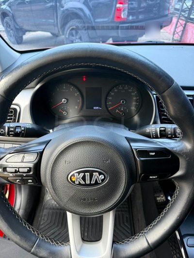 Kia Rio miniatura 10