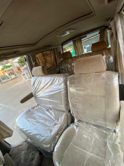 Toyota Gran Hiace miniatura 7