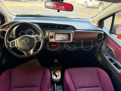 Toyota Vitz miniatura 8