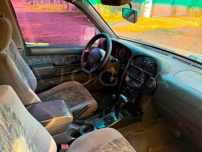 Nissan Terrano miniatura 8
