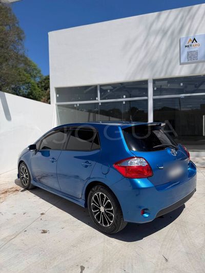 Toyota Auris miniatura 8