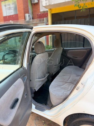 Toyota Platz miniatura 9