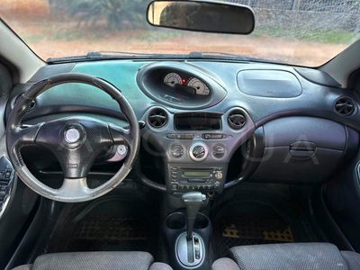 Toyota Vitz miniatura 8