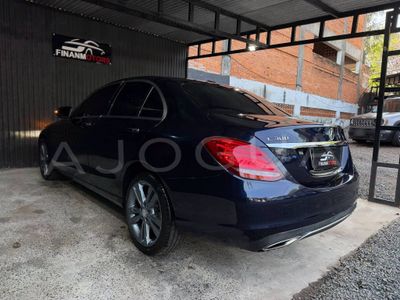 Mercedes-Benz C300 miniatura 4