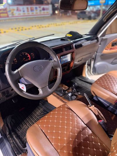 Toyota Land Cruiser Prado miniatura 6