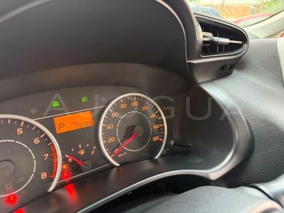Toyota Wish miniatura 9