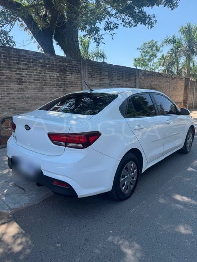 Kia Rio miniatura 7