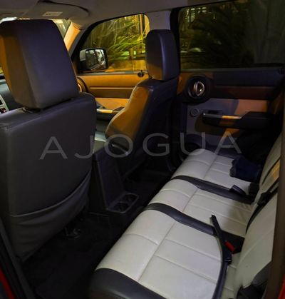 Dodge Nitro miniatura 11