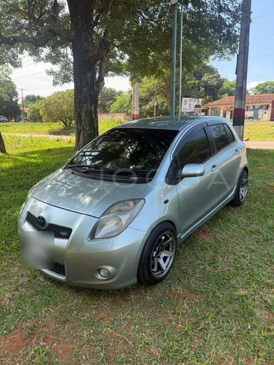 Toyota Vitz miniatura 2