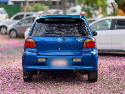 Toyota Vitz miniatura 4