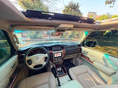 Nissan Patrol miniatura 9