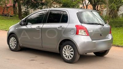 Toyota Vitz miniatura 4