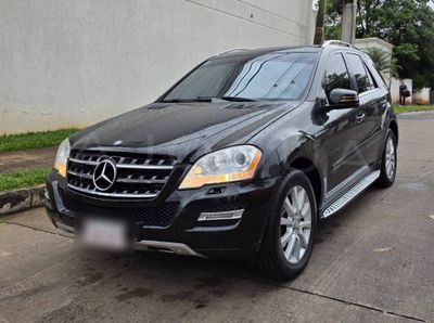 Mercedes-Benz ML300 miniatura 2