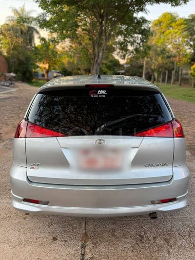 Toyota Caldina miniatura 2