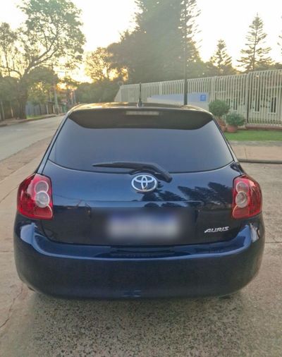 Toyota Auris miniatura 4