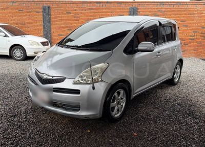 Toyota Ractis thumbnail 1