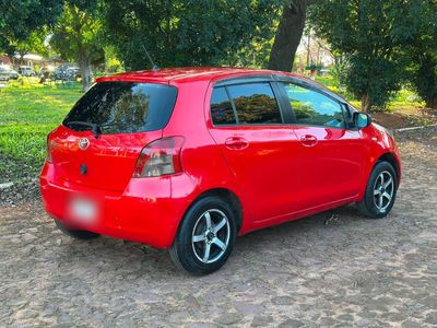Toyota Vitz miniatura 3