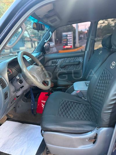 Toyota Prado miniatura 6