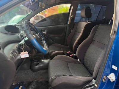Toyota Vitz miniatura 6