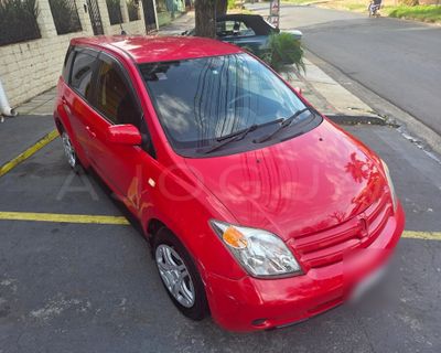 Toyota Ist miniatura 2