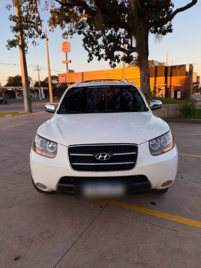 Hyundai Santa Fe thumbnail 1
