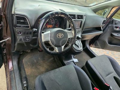 Toyota Ractis miniatura 11