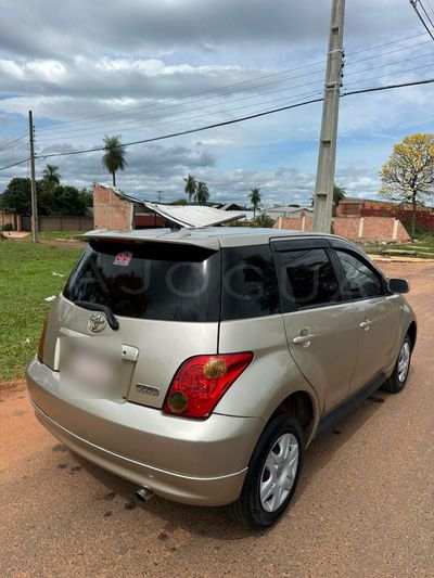 Toyota Ist miniatura 8