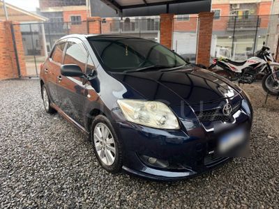 Toyota Auris miniatura 2