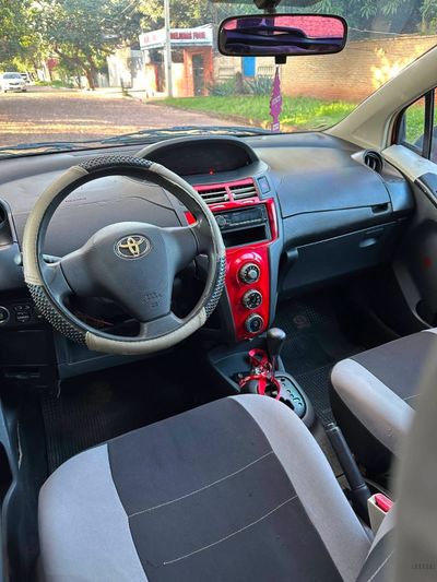 Toyota Vitz miniatura 5