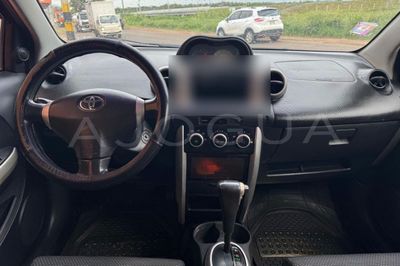 Toyota Ist miniatura 4