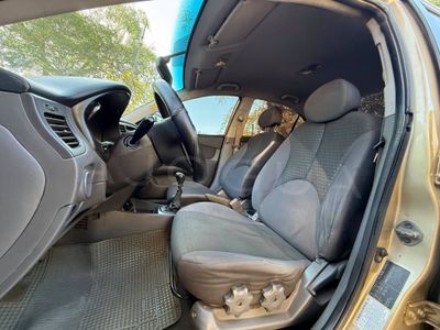Kia Rio miniatura 7