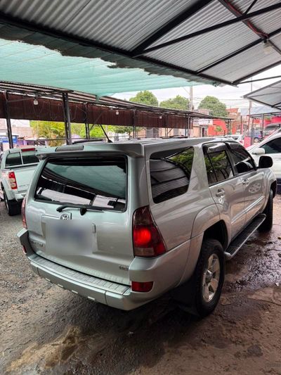 Toyota Hilux Surf miniatura 5