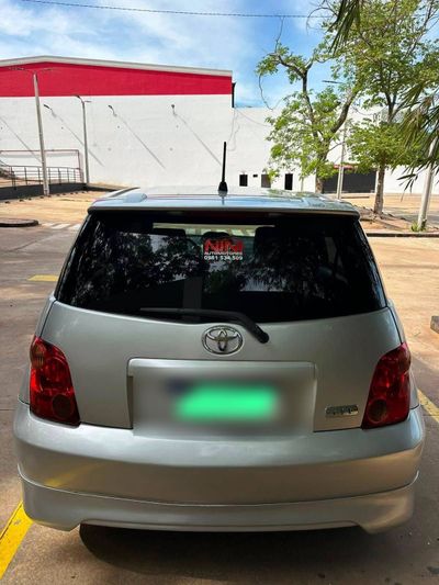 Toyota Ist miniatura 8