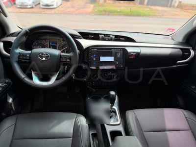 Toyota Hilux miniatura 6
