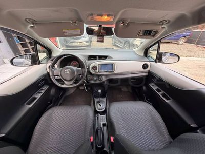 Toyota Vitz miniatura 9