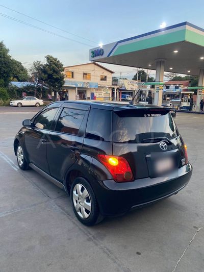 Toyota Ist miniatura 6