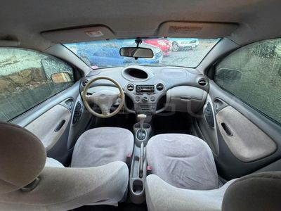 Toyota Platz miniatura 5