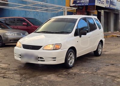 Toyota Spacio 1999